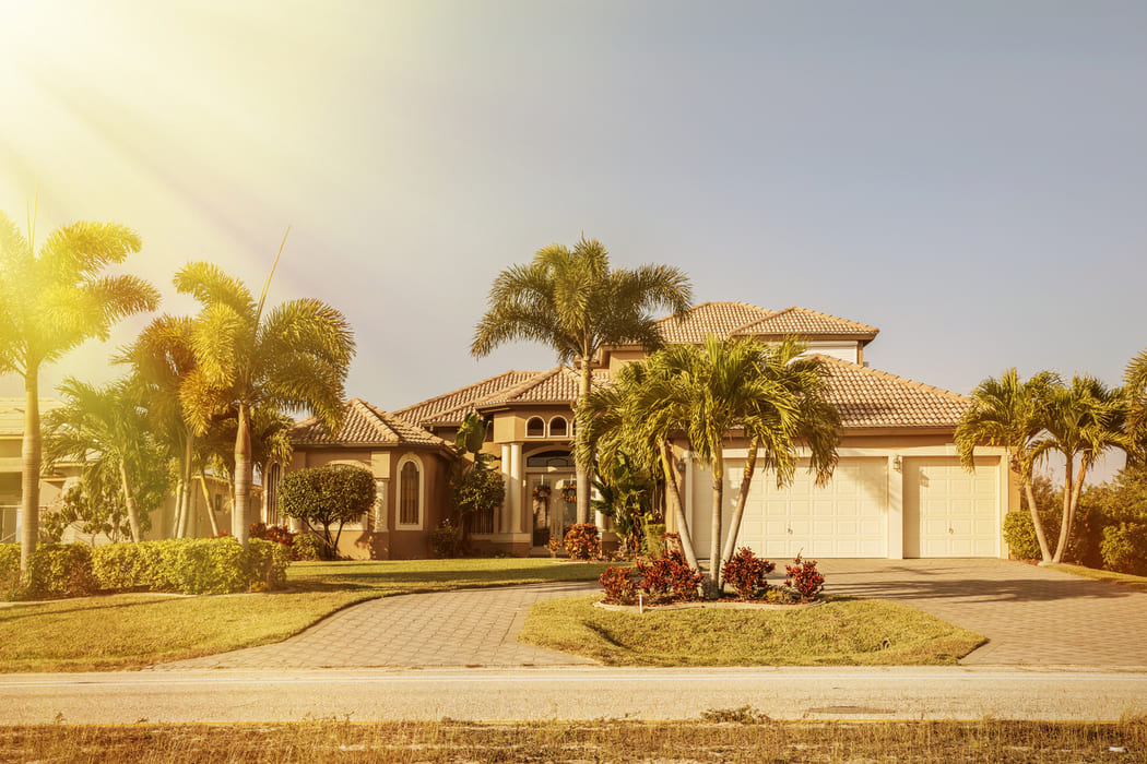 Top 10 Neighborhoods to Buy a Home in Florida